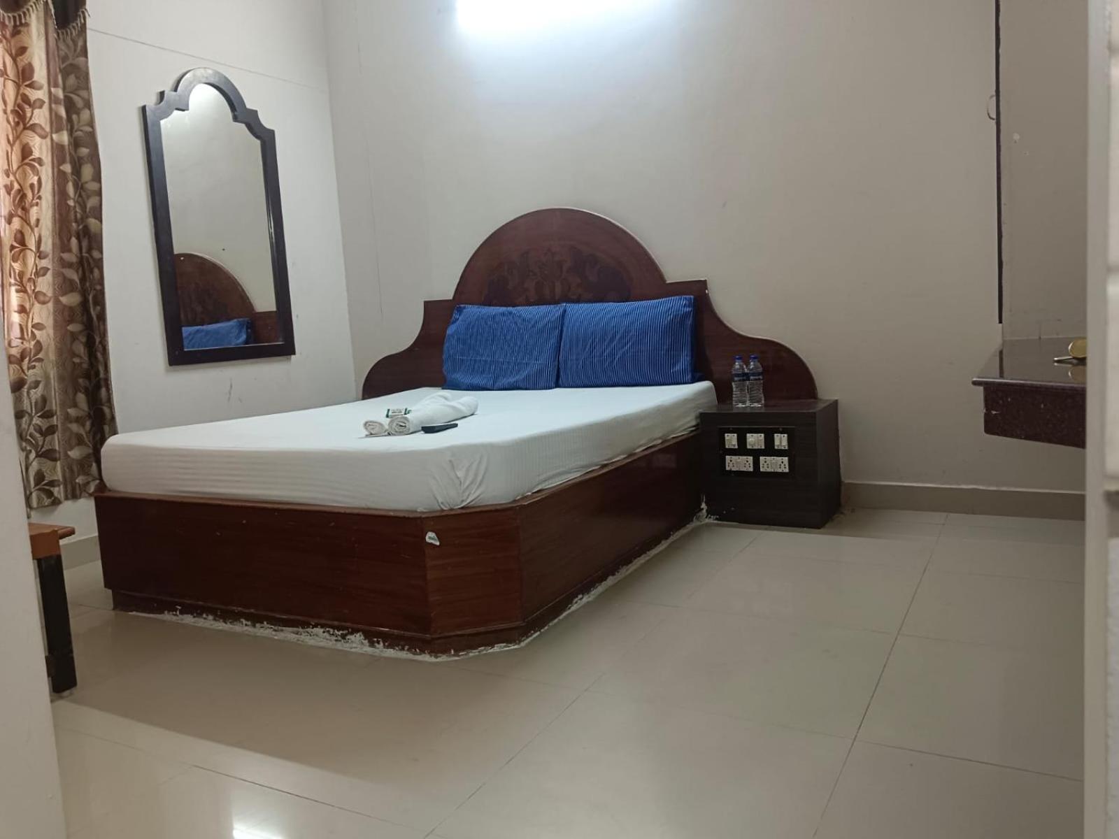 Sree Balaji Hotel - Lodge Kanyakumari Dış mekan fotoğraf